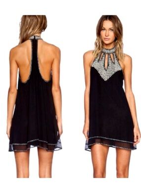 NBD REVOLVE PEARL JAM MOCK NECK CUT OUT NEW
$250 NWT, S EMBELLISHED
MINI DRESS